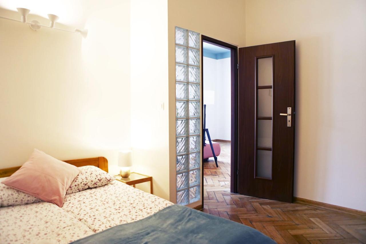 Classic Apartments Pilsudskiego Street Krakow Ngoại thất bức ảnh