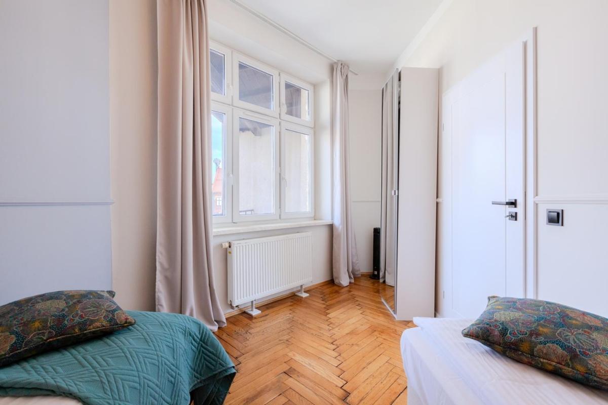 Classic Apartments Pilsudskiego Street Krakow Ngoại thất bức ảnh