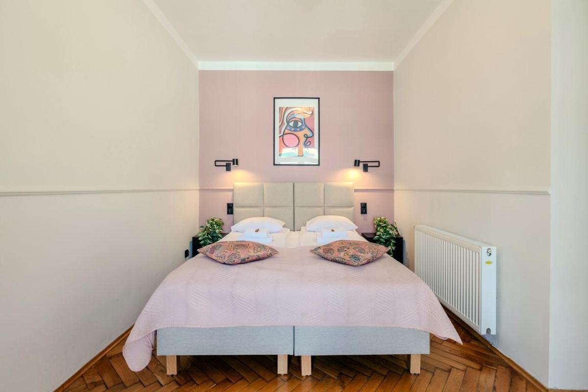 Classic Apartments Pilsudskiego Street Krakow Ngoại thất bức ảnh